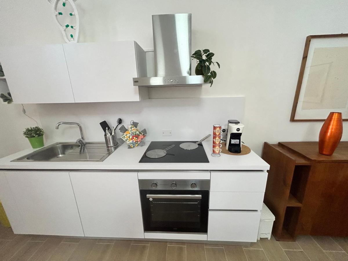 Volare House Apartment Бари Екстериор снимка
